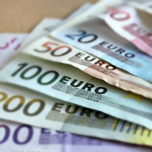 bank-note-209104_1280