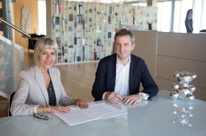 Alba Tous, w Andrew Deakin of Partners Group