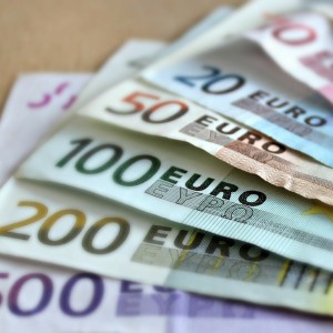 bank-note-209104_1280