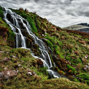 waterfall-192984_1280