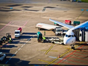 airport-1152251_960_720