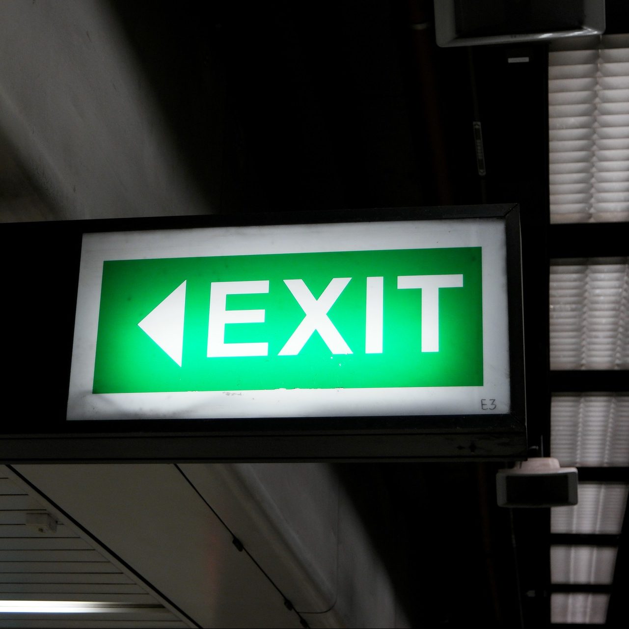 Second exiting. Exit International. Световой заначек ехит. BT exit. Картинка exit на аву.