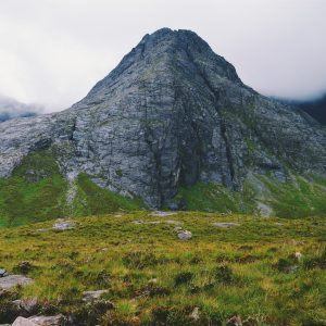 mountain-1209738_1920