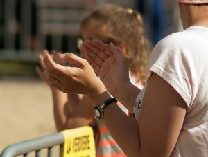 spectators-1444043_960_720