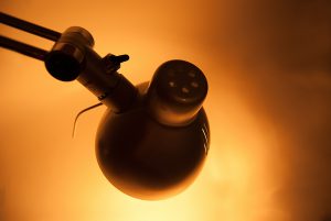 desk-lamp-932210_1920