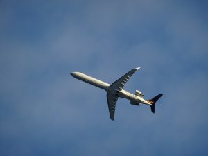 aircraft-1637771_1920