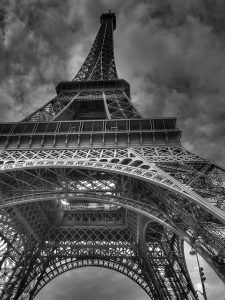 eiffel-tower-522344_1920
