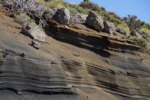 rock-layers-2424720_1280