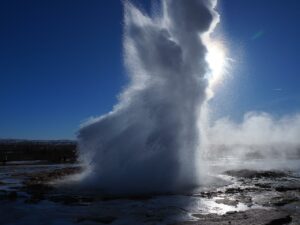 geyser-g29c735940_1280