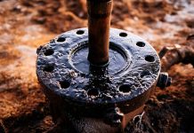 Deal Roundup: Carlyle said to eye Lukoil foreign assets amid sanctions threat, Warburg leads C$1.9bn ECN take-private